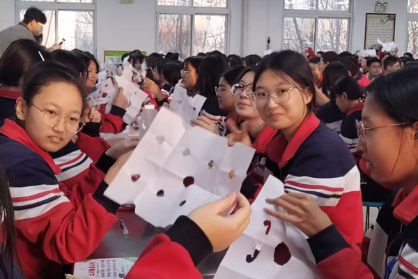 素质教育与教师责任：从教育观到法律观的全面解读